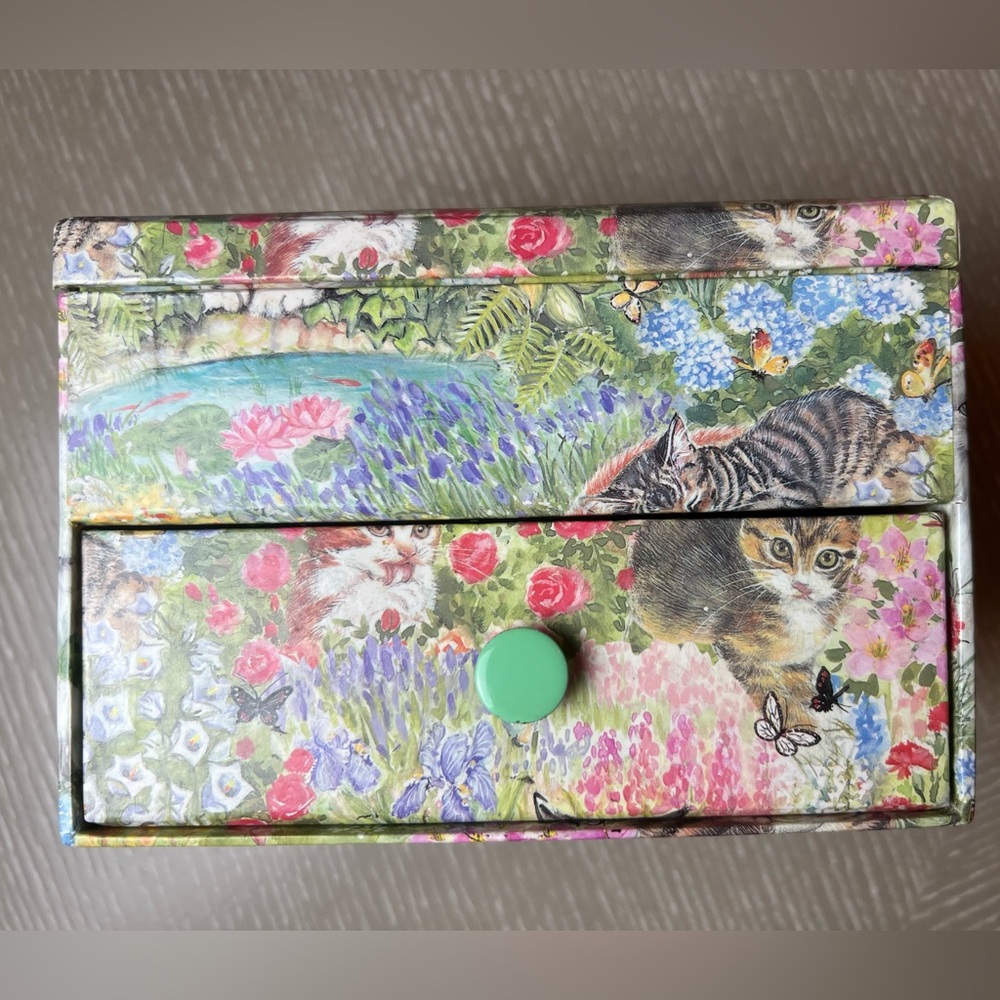 Cat print jewelry box